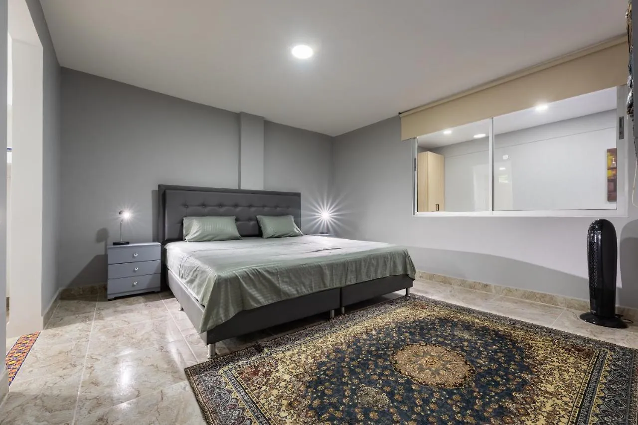 Primavera Sky Jacuzzi Ac Provenza 메딜린 아파트